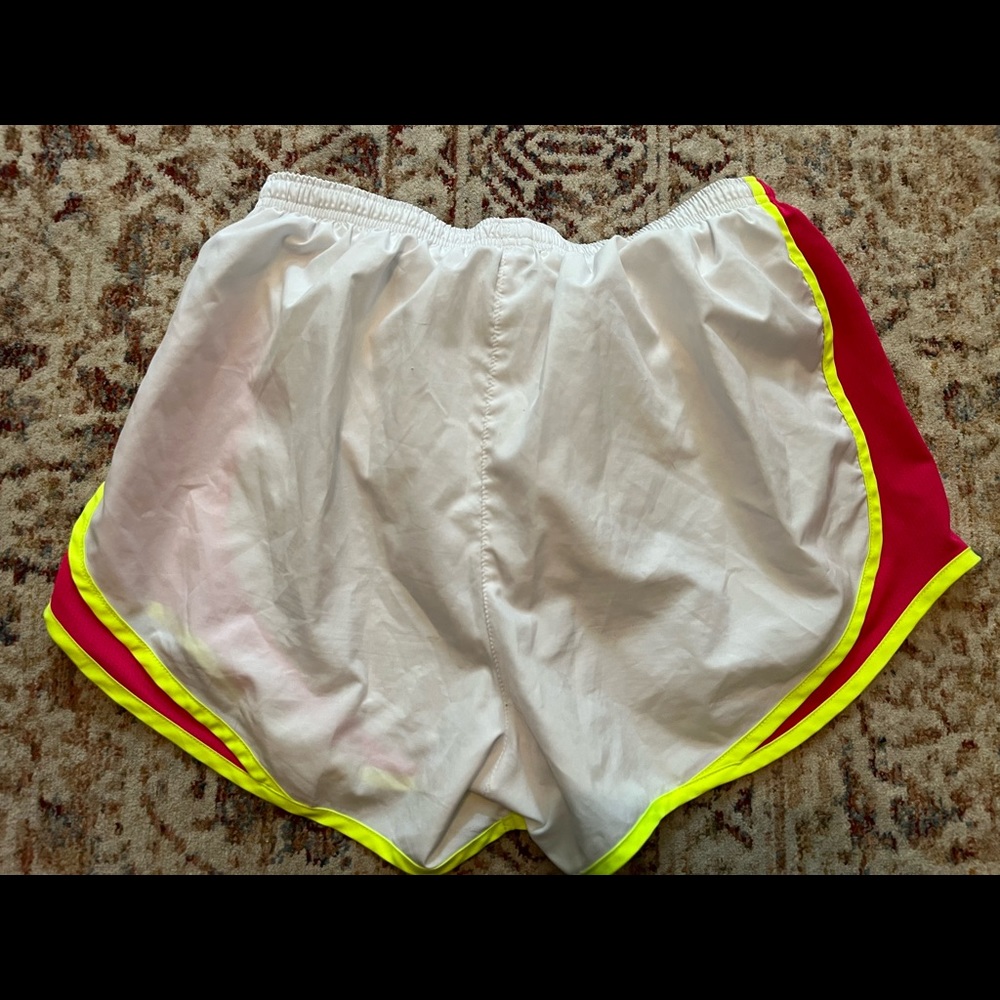 Nike Women’s Shorts Size M